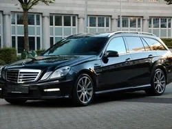 Obsidianschwarz Gebraucht 2012 Mercedes E63 AMG AMG Kombi | 29.990 € (Fairer Preis)