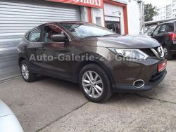 Bronze metallic Gebraucht 2015 Nissan Qashqai Acenta SUV | 12.990 € (Etwas zu teuer)