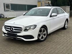 Beige Gebraucht 2018 Mercedes E200 Avantgarde Limousine | 8.100 € (Teuer)