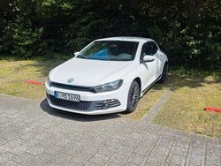 Weiß Gebraucht 2009 VW Scirocco Coupé | 8.400 € (Etwas zu teuer)