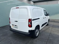 Weiß Gebraucht 2020 Citroën Berlingo Van / Kleinbus | 15.999 € (Guter Preis)