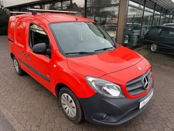Rot Gebraucht 2016 Mercedes Citan 109 Van / Kleinbus | 7.950 € (Fairer Preis)