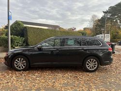 Schwarz Gebraucht 2016 VW Passat Comfortline Kombi | 18.000 €
