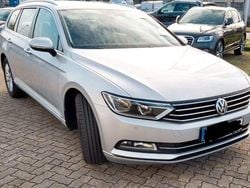 Silber Gebraucht 2015 VW Passat Comfortline Kombi | 10.450 € (Guter Preis)