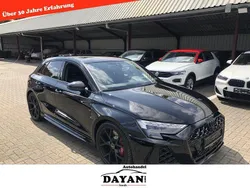 Schwarz Gebraucht 2025 Audi RS3 Sportback Sport Kleinwagen | 69.900 € (Fairer Preis)