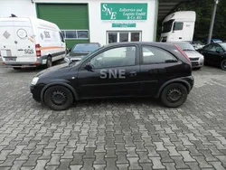 Schwarz Gebraucht 2003 Opel Corsa Eco Limousine | 690 € (Guter Preis)