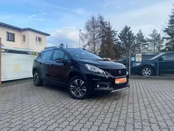 Schwarz perla nera/metallic Gebraucht 2019 Peugeot 2008 Allure SUV | 13.900 € (Guter Preis)