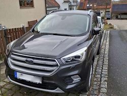 Grau Gebraucht 2018 Ford Kuga Titanium SUV | 12.999 € (Guter Preis)