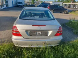 Silber Gebraucht 2003 Mercedes E200 Avantgarde Limousine | 3.500 € (Fairer Preis)