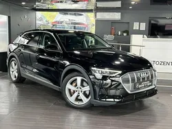 Brillantschwarz Gebraucht 2019 Audi e-tron Sport SUV | 23.900 € (Superpreis)