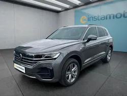 Grau Gebraucht 2021 VW Touareg SUV | 39.899 € (Fairer Preis)