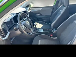 Grün Gebraucht 2022 Opel Mokka Edition SUV | 17.790 € (Fairer Preis)