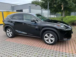 Schwarz Gebraucht 2015 Lexus NX200t Luxury Line SUV | 21.500 €