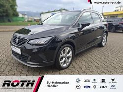 Mitternachtsschwarz Gebraucht 2024 Seat Arona FR SUV | 18.990 € (Fairer Preis)