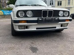 Weiß Gebraucht 1989 BMW 316 Limousine | 5.600 €