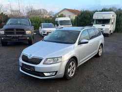 Silber Gebraucht 2014 Skoda Octavia Elegance Kombi | 4.500 € (Guter Preis)