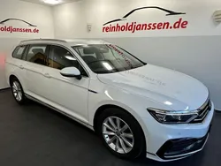 Weiß Gebraucht 2021 VW Passat GTE Kombi | 24.890 € (Fairer Preis)