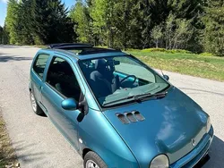 Blau Gebraucht 2004 Renault Twingo Kleinwagen | 2.300 € (Etwas zu teuer)