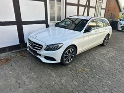 Weiß Gebraucht 2017 Mercedes C220 Kombi | 15.708 € (Fairer Preis)