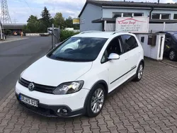 Candyweiss Gebraucht 2012 VW Golf Plus Cross Van / Kleinbus | 7.999 € (Etwas zu teuer)