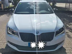 Weiß Gebraucht 2019 Skoda Superb SportLine Kombi | 25.199 € (Guter Preis)