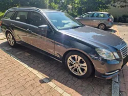 Grau Gebraucht 2012 Mercedes E200 Avantgarde Kombi | 7.950 € (Superpreis)
