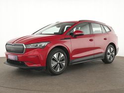 Rot Gebraucht 2023 Skoda Enyaq iV Loft SUV | 24.847 € (Fairer Preis)