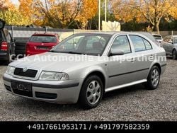 Grau Gebraucht 2003 Skoda Octavia Limousine | 1.699 € (Guter Preis)