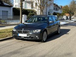 Grau Gebraucht 2015 BMW 335 Luxury Line Kombi | 15.399 € (Fairer Preis)