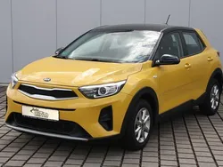 Rot Gebraucht 2018 Kia Stonic Vision SUV | 13.450 € (Guter Preis)