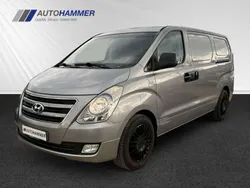 Grau Gebraucht 2018 Hyundai H-1 Van / Kleinbus | 19.980 € (Guter Preis)