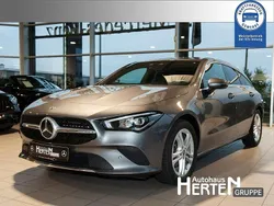 Lack mountaingrau Gebraucht 2023 Mercedes CLA180 Shooting Brake Progressive Kombi | 29.200 € (Fairer Preis)