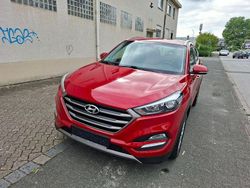 Rot Gebraucht 2016 Hyundai Tucson Trend SUV | 15.490 € (Fairer Preis)