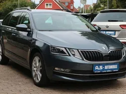 Grau Gebraucht 2017 Skoda Octavia Style Kombi | 14.900 € (Fairer Preis)