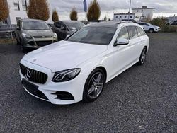 Polarweiß Gebraucht 2017 Mercedes E220 AMG Kombi | 27.900 € (Teuer)