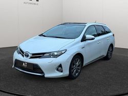 Weiß Gebraucht 2014 Toyota Auris Touring Sports Executive Kombi | 7.790 € (Fairer Preis)