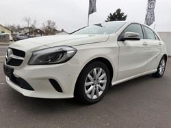 Weiß Gebraucht 2015 Mercedes A180 Limousine | 16.499 € (Fairer Preis)