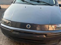 Grau Gebraucht 2003 Fiat Punto Kleinwagen | 600 € (Fairer Preis)