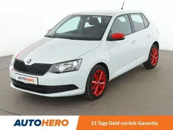 Weiß Gebraucht 2016 Skoda Fabia Limousine | 8.010 € (Fairer Preis)