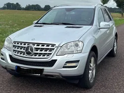 Silber Gebraucht 2011 Mercedes ML350 SUV | 10.000 € (Guter Preis)