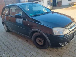 Schwarz Gebraucht 2005 Opel Corsa Kleinwagen | 999 € (Guter Preis)
