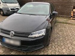 Schwarz Gebraucht 2011 VW Jetta Limousine | 4.850 € (Guter Preis)