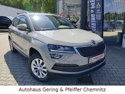 Grau Gebraucht 2020 Skoda Karoq Ambition SUV | 18.350 € (Guter Preis)