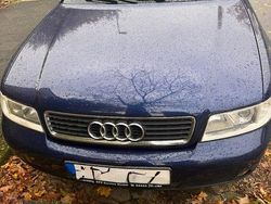 Blau Gebraucht 1999 Audi A4 Limousine | 850 € (Superpreis)