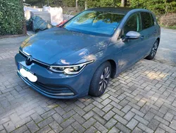 Grau Gebraucht 2023 VW Golf VIII Move Limousine | 24.350 € (Fairer Preis)