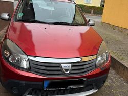 Rot Gebraucht 2010 Dacia Sandero Stepway SUV | 3.200 € (Fairer Preis)
