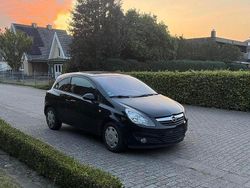 Schwarz Gebraucht 2009 Opel Corsa Innovation Limousine | 600 € (Superpreis)