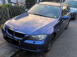 Blau Gebraucht 2007 BMW 320 Sport Line Kombi | 2.000 € (Guter Preis)