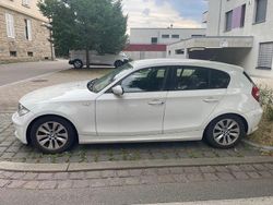 Weiß Gebraucht 2009 BMW 116 Basis Kleinwagen | 1.350 € (Superpreis)