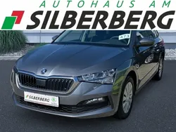 Grau (graphitegrau metallic) met. Gebraucht 2022 Skoda Scala Cool Plus Kleinwagen | 13.451 € (Superpreis)